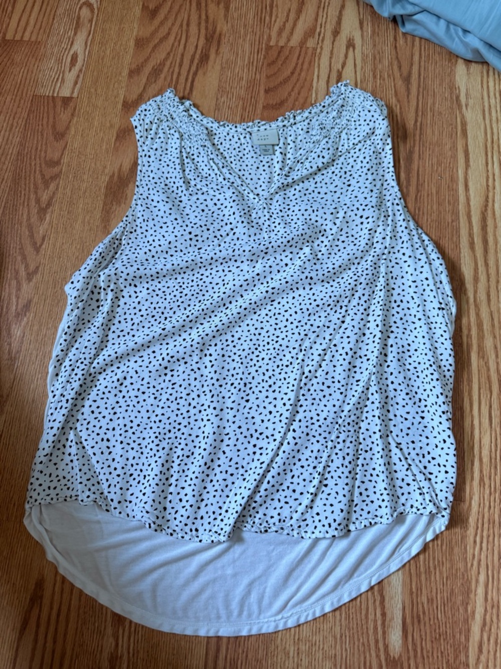 a new day White Sleeveless V-Neck Tank with Black Dot Print